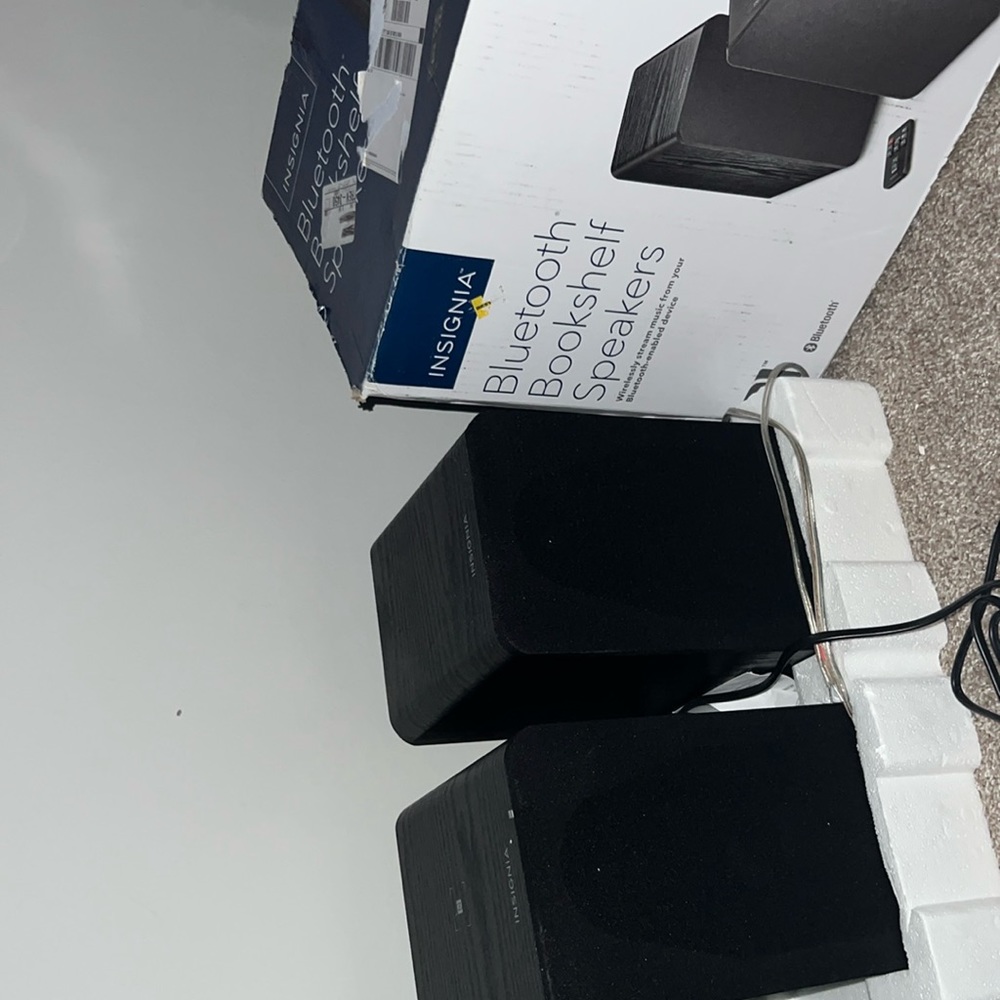 Bluetooth Bookshelf Speaker